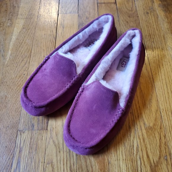 UGG Shoes - UGG Women's Ansley Slipper - 9 - NWT!